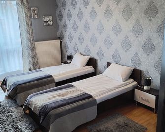 Casa Mais - Braşov - Kamar Tidur