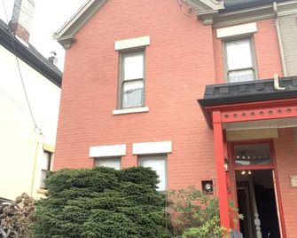 Towle Houses - New Westminster - Будівля