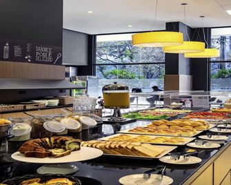 Ibis Belo Horizonte Afonso Pena - Belo Horizonte - Buffet