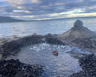 Bjork Guesthouse - Laugarvatn