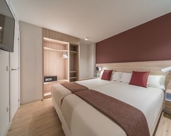 Hotel & Aparthotel Cosmos - Les Escaldes - Habitació