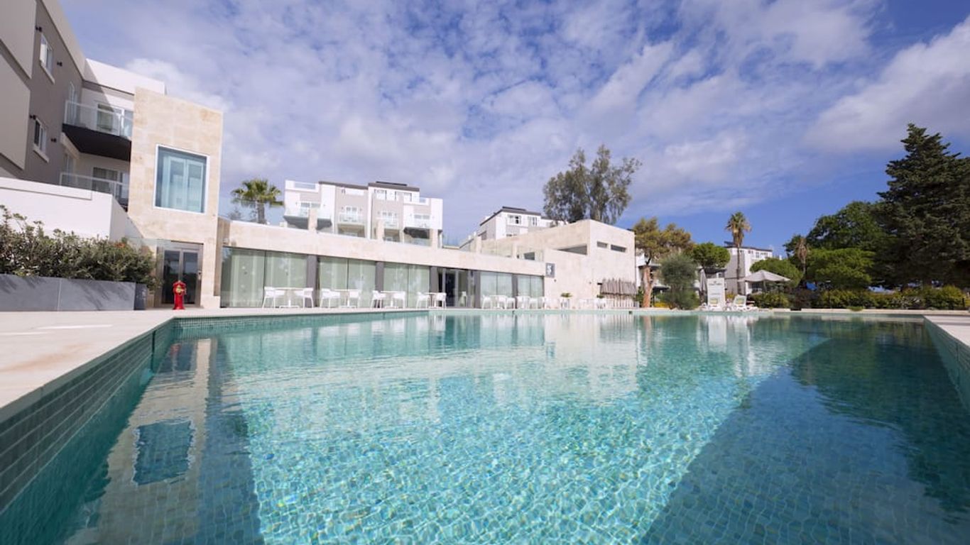 Urban Valley Resort & Spa