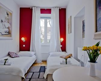 Rooms Zagreb 17 - זאגרב - חדר שינה