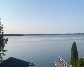 Cozy cottage on Rice Lake - Roseneath