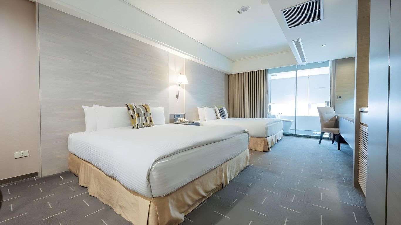 Check Inn Select Taichung Dadun