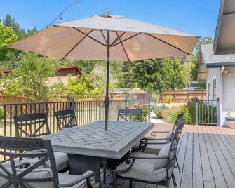 Ben Lomond Mediterranean Villa with full sun, spa, and spacious yard - Ben Lomond - Balcony