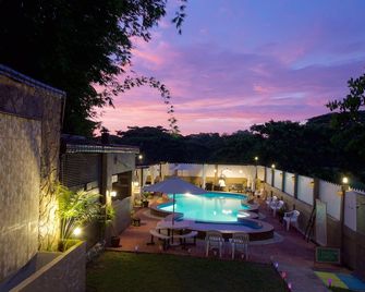 Ala Amid Bed And Breakfast - Puerto Princesa City - Zwembad