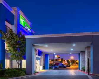 Holiday Inn Express Stockton Southeast - Stockton - Edificio