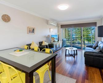 Seaspray Breeze - Yamba - Wohnzimmer
