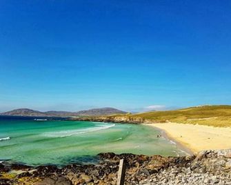 This is the stunning view of the Northern Lights (Aurora - Isle of Harris - Beach