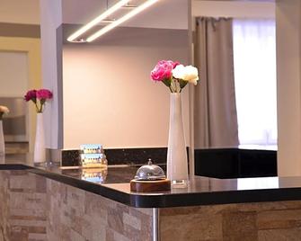 Hotel am Schloss - Paderborn - Rezeption