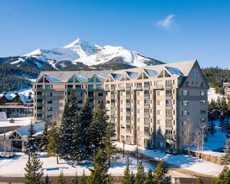 Ski-in/ski-out ski chalet w/shared hot tub, pool, balcony, WiFi, central A/C - Big Sky - Building