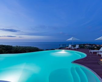 Il Borgo Bagabaga - Exclusive Country Retreat - Castelsardo - Pileta