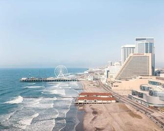 Huge 2br 3ba Ocean Front Condo By Cozysuites - Atlantic City - Vista del exterior