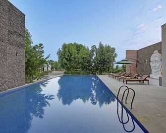 Clarks Safari Ranthambore - Sawāi Mādhopur - Pool