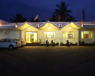 Issacs The Resort - Sultan Bathery - Building