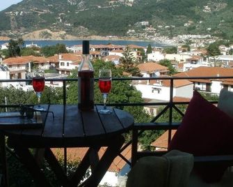 Albatros - Skopelos - Balcony
