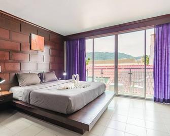 Ebs Hostel Phuket - 卡隆