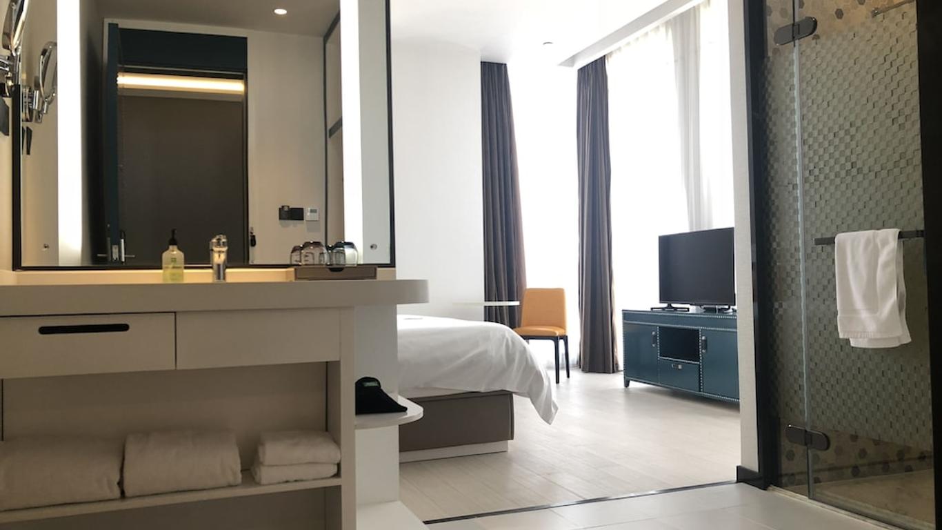 ibis Styles Kunming Nanping Hotel