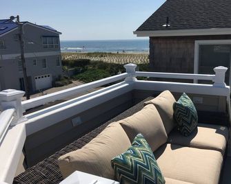 Third From The Beach - Ocean & Bay Views From The Rooftop; Sunrises & Sunsets - Ship Bottom - Balcón