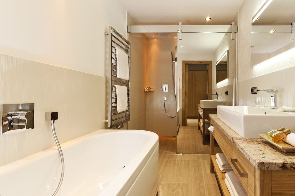 Superior Hotel Tirolerhof - Zell am See - Zell am See - Bathroom