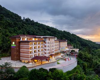 Holiday Inn Resort Kathmandu Budhanilkantha By IHG - Kathmandu - Bangunan