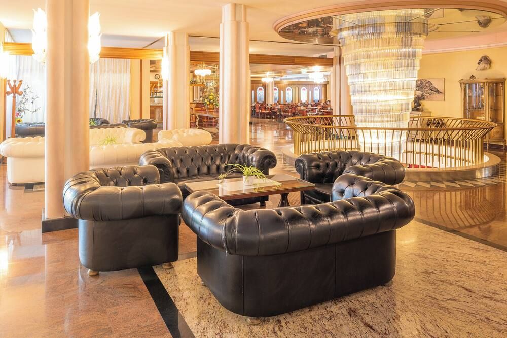 فندق بارك هوتل أواسي