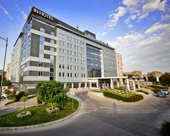 In Hotel Belgrade - Belgrade - Bâtiment