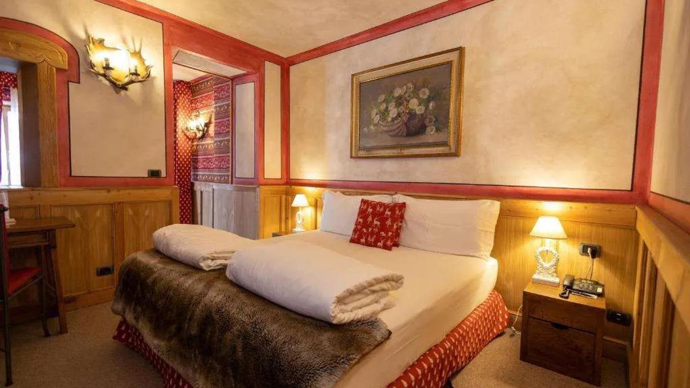 Hotel Bucaneve