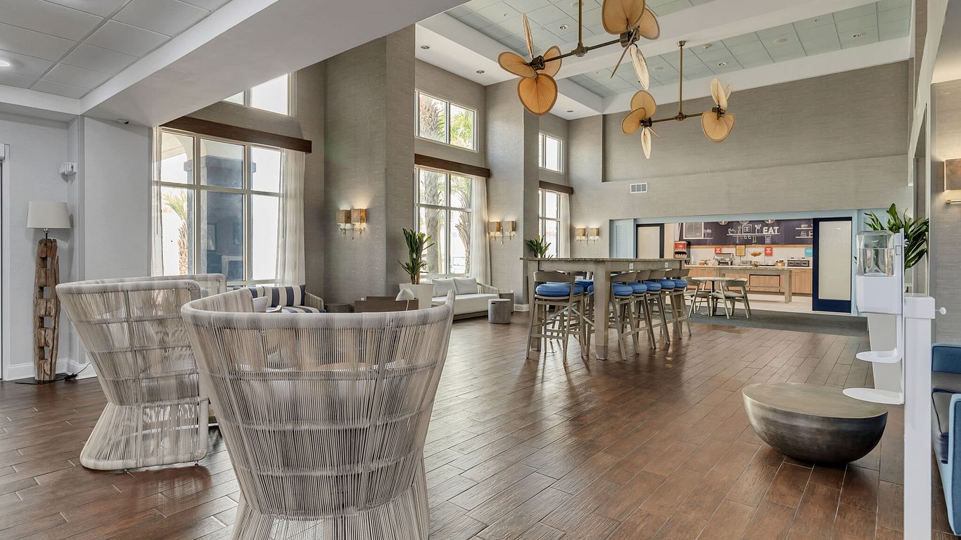 Holiday Inn Express & Suites Destin - Miramar Beach by IHG