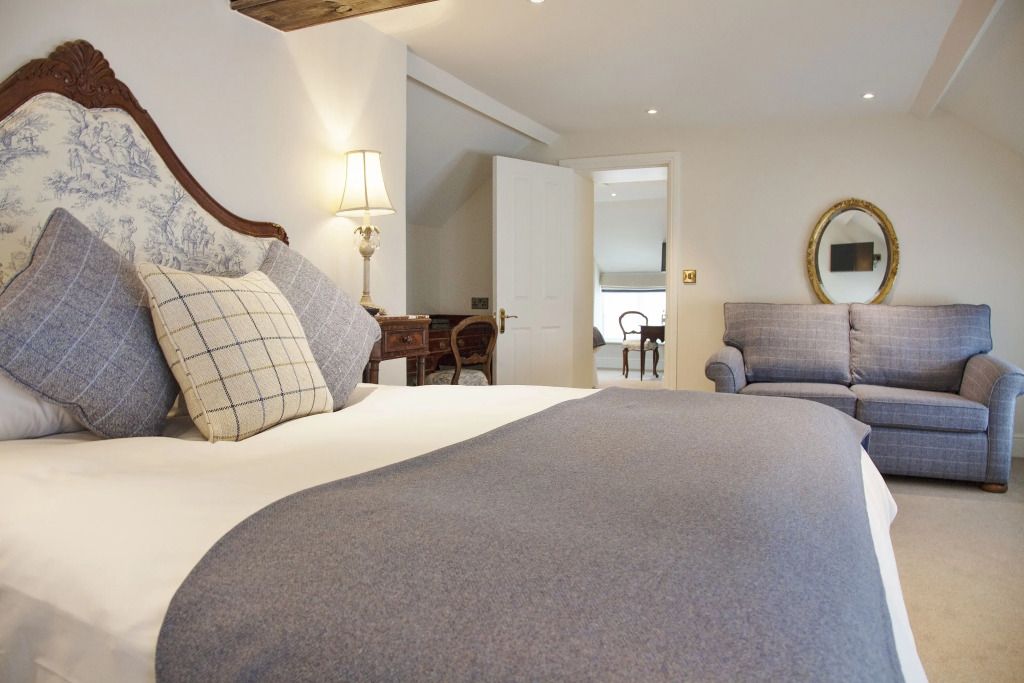 ذا فالكون هوتل