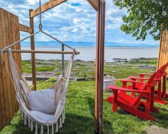 Chalet #10 - Spa & Fireplace - Cap-Saint-Ignace - Patio