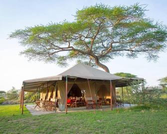 Kisura Serengeti Tented Camp - Seronera - Patio