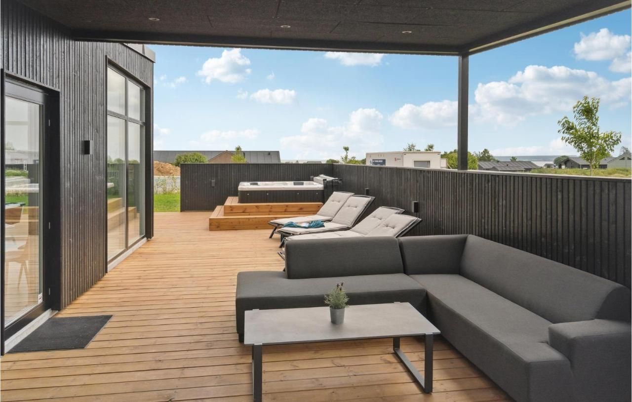 5 Bedroom Pet Friendly Home In Børkop – Vejle