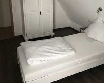 Gasthof Brauhausle - Baienfurt - Bedroom