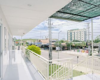 Phuong Tu Guesthouse - Xuyen Moc - Balkon