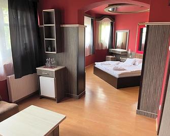 Hotel Corvin - Gyula - Bedroom