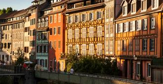 Aparthotel Adagio access Strasbourg Petite France - Straatsburg - Gebouw