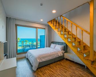 제주 메종드우도(구 백악관펜션) - 우도 - 침실