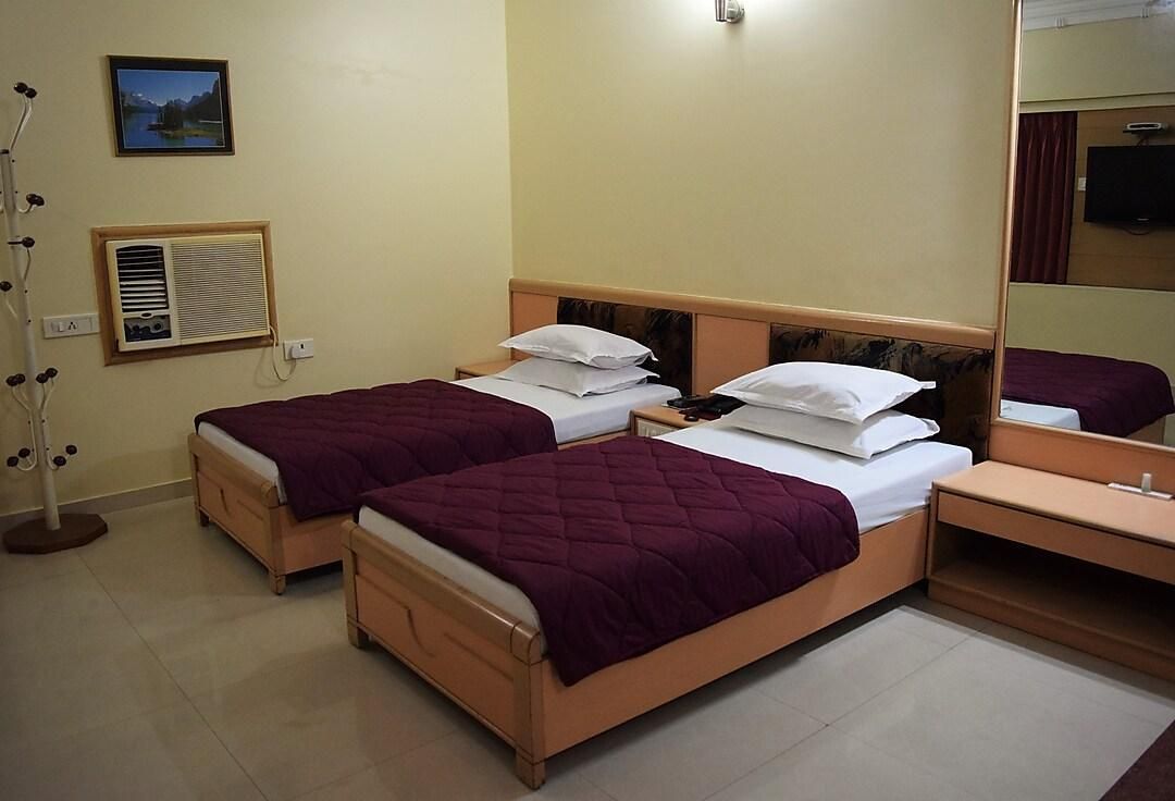 Hotel Valiant - ואדודרה - חדר שינה