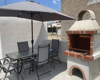 Nikea appartment near Piraeus port and metro st II - Nikaia