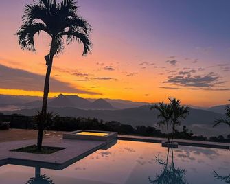 Fina Estampa Country Hotel by HMC - Mayores de 10 años - - Andes - Piscina