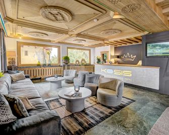 Kosis Sports Lifestyle Hotel - פוגן - טרקלין