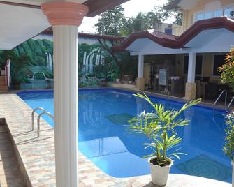 Villa Prescilla - Dumaguete City - Pool