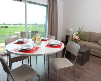 Apartment in France with Stunning Polder Views - Roz-sur-Couesnon - Essbereich