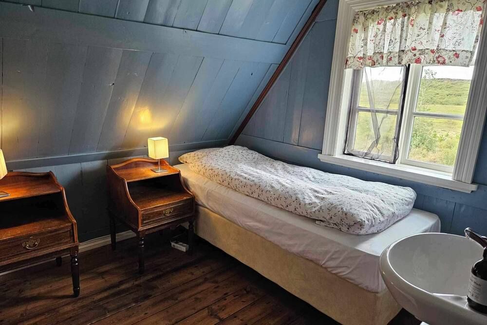 Lambalaekur Guesthouse - Borgarnes - Bedroom