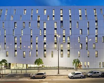 Toyoko Inn Marseille Saint Charles - Marseille - Bâtiment