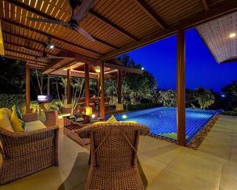 3 Bed Luxury Bali Style Villa Close To Beach Pr6 - Pak Nam Pran - Pool