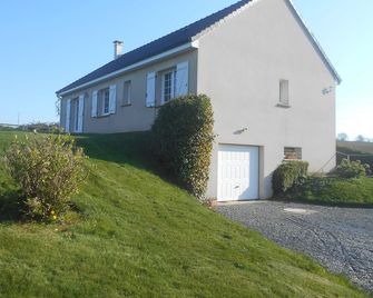 Gîte 'Le P'tit Olivier' Between Etretat And Yport At Vattetot /Mer (Normandy) - Yport - Edificio