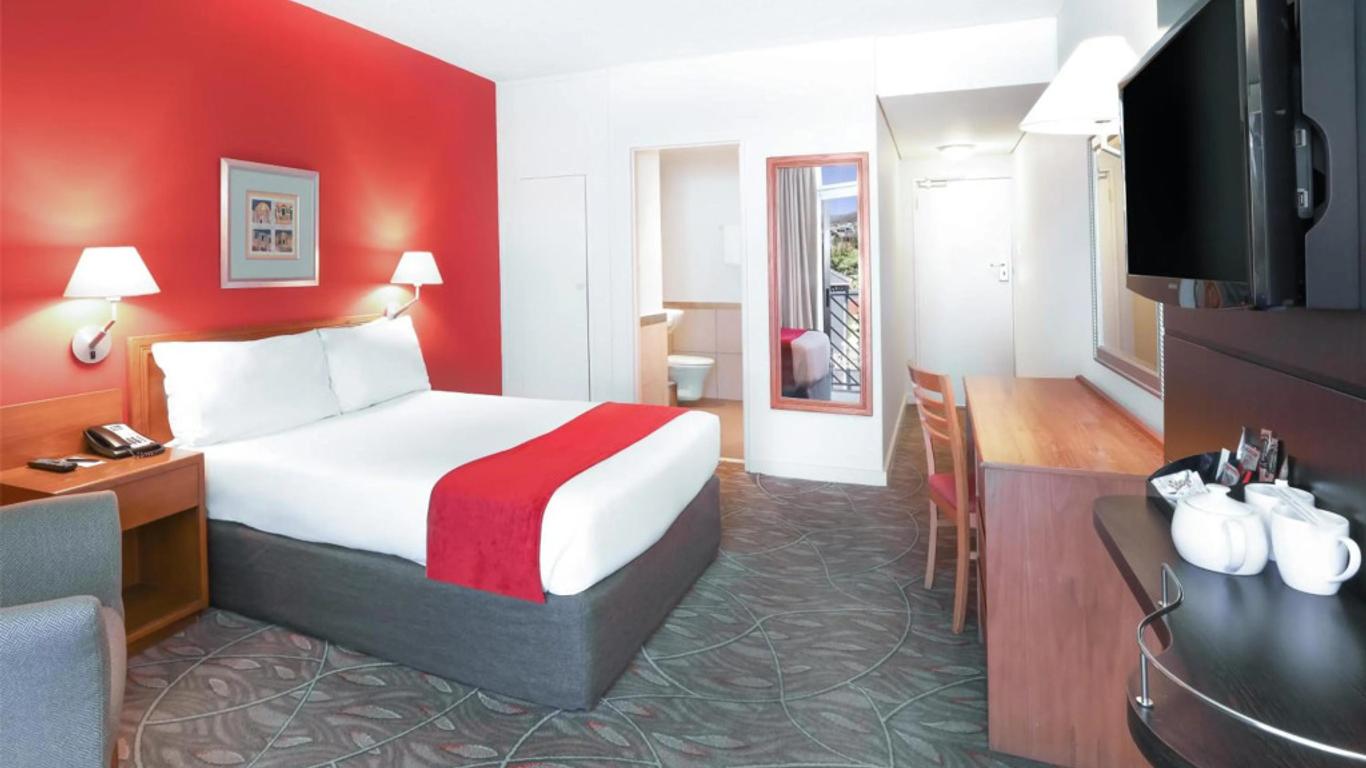 Garden Court Nelson Mandela Boulevard